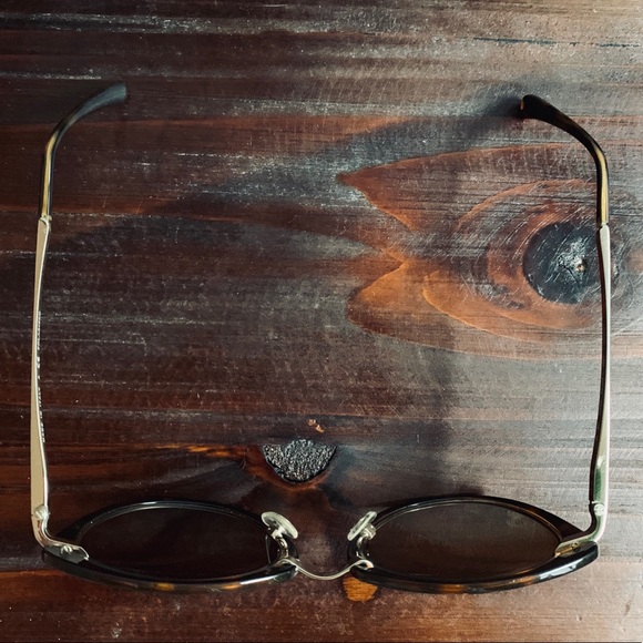 Authentic Chanel Polarized Sunglasses - Picture 2 of 3